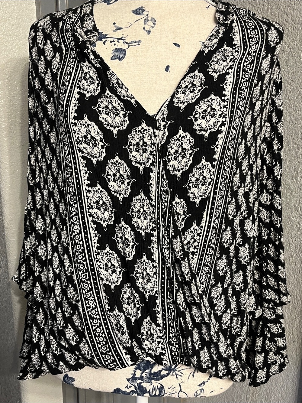 INC International Concepts Black and White Printed V-Neck Blouse